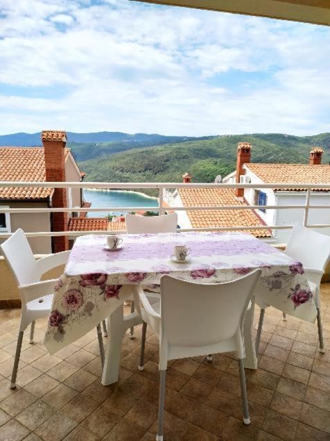Apartmani Ines Rabac Exterior foto